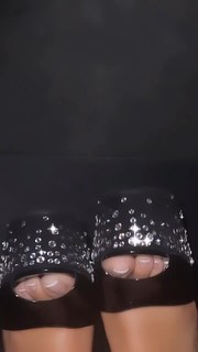 Chloe Bailey feet photo thumbnail