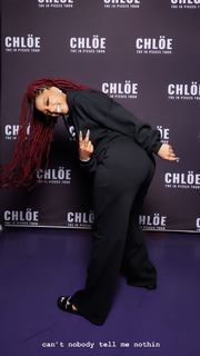 Chloe Bailey feet photo thumbnail