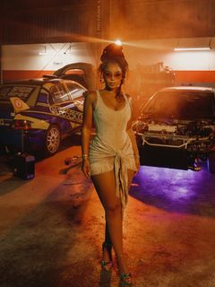 Chloe Bailey feet photo thumbnail