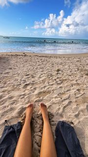 Chloe Bailey feet photo 1