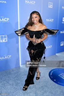 Chloe Bailey feet photo 5