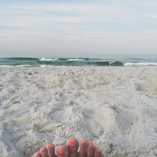 Chloe Bennet feet photo thumbnail