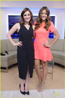 Chloe Bennet feet photo thumbnail
