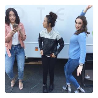 Chloe Bennet feet photo thumbnail