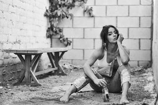 Chloe Bennet feet photo thumbnail