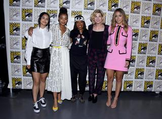 Chloe Bennet feet photo thumbnail
