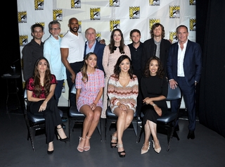 Chloe Bennet feet photo thumbnail