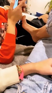 Chloe Bennet feet photo thumbnail