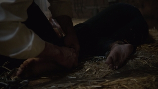 Chloe Bennet feet photo thumbnail