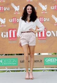 Chloe Bridges feet photo 9