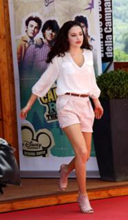Chloe Bridges feet photo 17