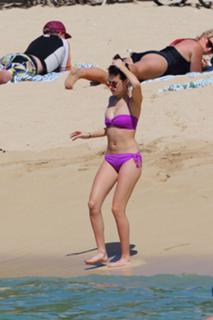 Chloe Bridges feet photo 8