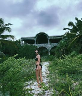 Chloe Bridges feet photo 18