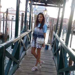 Chloe Bridges feet photo 5