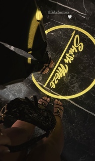 Chloe Burrows feet photo thumbnail
