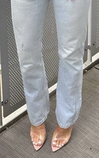 Chloe Burrows feet photo thumbnail