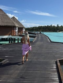 Chloe Burrows feet photo 9