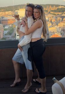 Chloe Burrows feet photo 6