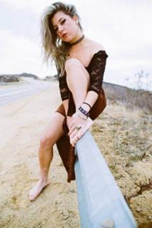 Chloe Chaidez feet photo 4