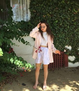 Chloe Chaidez feet photo 10