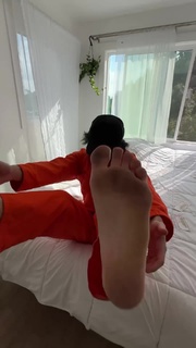 Chloe Chaidez feet photo 4