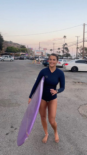 Chloe East feet photo thumbnail