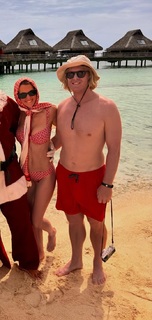 Chloe East feet photo thumbnail