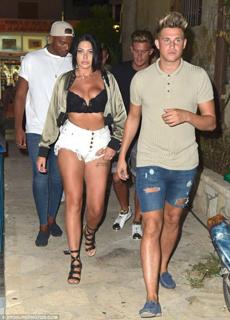 Chloe Ferry feet photo thumbnail