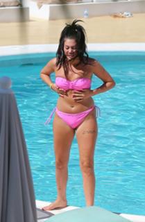 Chloe Ferry feet photo thumbnail