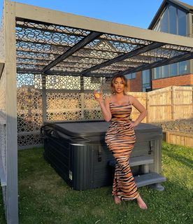 Chloe Ferry feet photo thumbnail