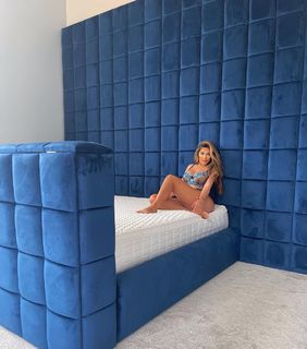 Chloe Ferry feet photo thumbnail