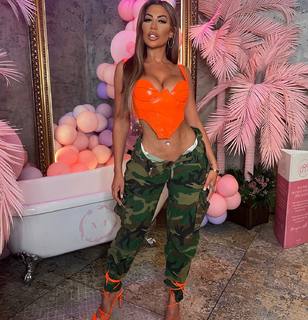 Chloe Ferry feet photo thumbnail