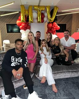Chloe Ferry feet photo thumbnail