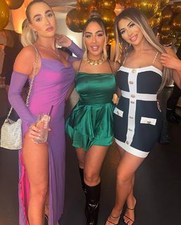 Chloe Ferry feet photo thumbnail