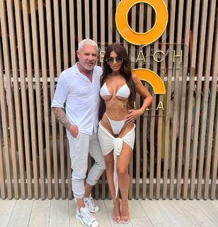Chloe Ferry feet photo thumbnail