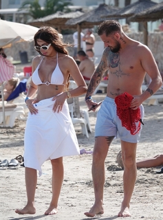 Chloe Ferry feet photo thumbnail