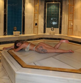 Chloe Ferry feet photo 10