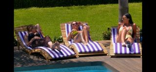 Chloe Ferry feet photo 7