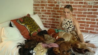 Chloe Fineman feet photo thumbnail