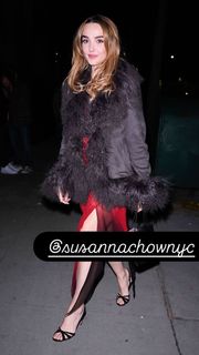 Chloe Fineman feet photo 15