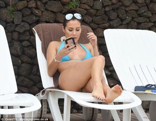 Chloe Goodman feet photo 14