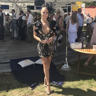 Chloe Goodman feet photo 4