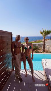 Chloe Kelly feet photo thumbnail