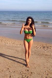Chloe Khan feet photo 17