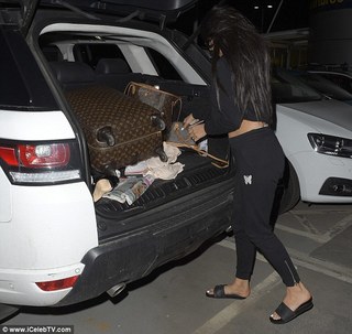 Chloe Khan feet photo 1