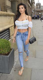Chloe Khan feet photo 1