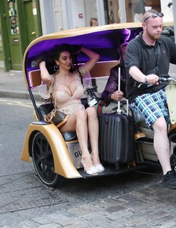 Chloe Khan feet photo 18