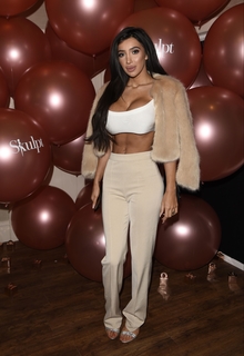 Chloe Khan feet photo 13