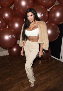 Chloe Khan feet photo 12