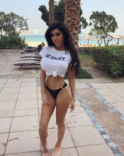 Chloe Khan feet photo 8